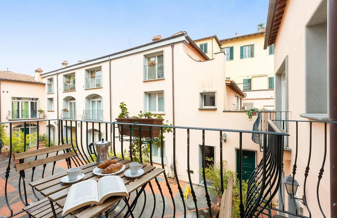 Palazzo Ghibellina By Rental In Florence-1